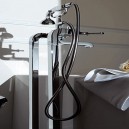 Zucchetti Bellagio внешняя часть смесителя для ванны на напольн. трубках с душем и шланг 150 см хром